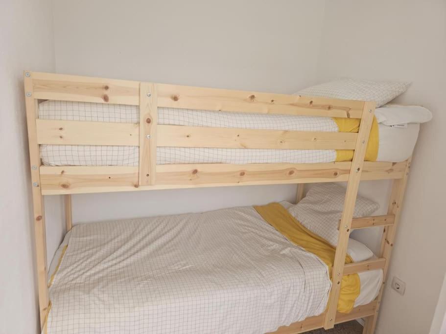 Nogalera Rainbow, 2-bedroom With Pool And Parking Apartamento